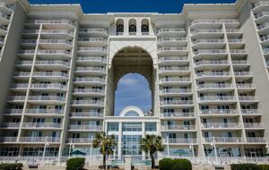Tropical Breezes Beachfront - Destin, Florida