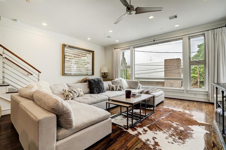 Luxury Downtown Home Walk To River + Gym - Houston, Texas