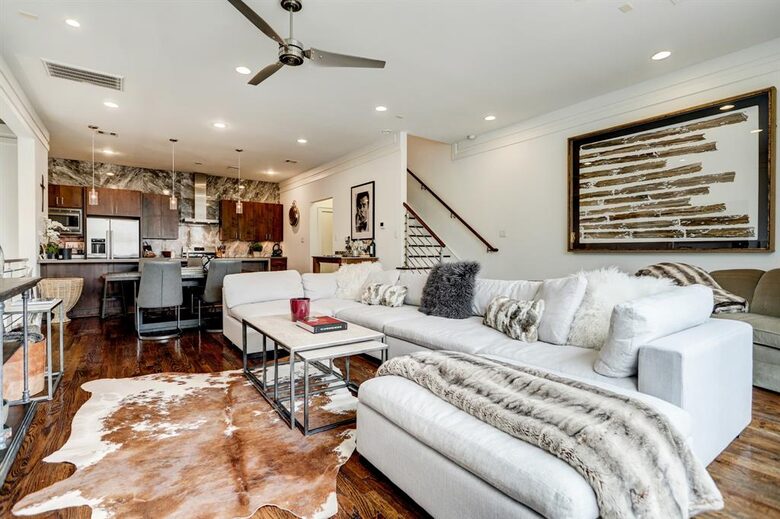 Luxury Downtown Home Walk To River + Gym - Houston, Texas