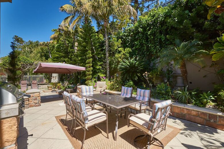 Unequalled Luxury Villa at the Beach, Laguna Beach 180° View of Sea, in the Village - Laguna Beach, California