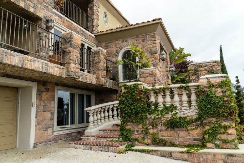 Unequalled Luxury Villa at the Beach, Laguna Beach 180° View of Sea, in the Village - Laguna Beach, California