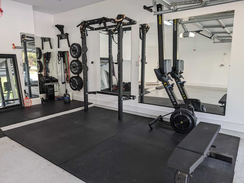 Luxury Downtown Home Walk To River + Gym - Houston, Texas