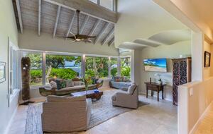 Beautiful Kaua’i Beachhouse - Anahola, Hawaii