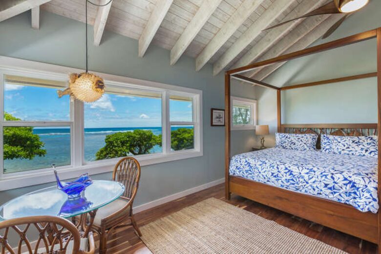 Beautiful Kaua’i Beachhouse - Anahola, Hawaii