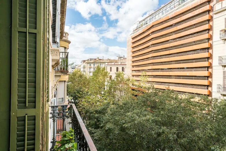 Equity Residences, Barcelona 6 Bedroom Flat in L'Eixample - Barcelona, Spain