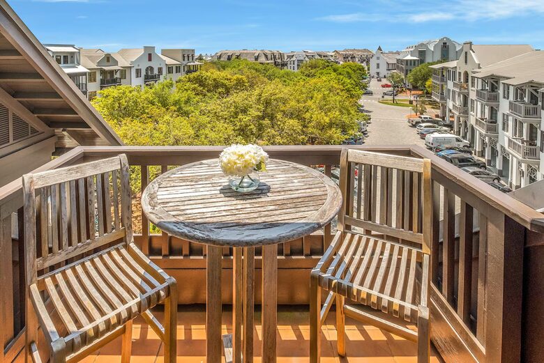 Blue Oak Penthouse: Steps from 30A Beaches - Rosemary Beach, Florida