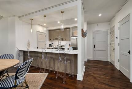 Blue Oak Penthouse: Steps from 30A Beaches - Rosemary Beach, Florida