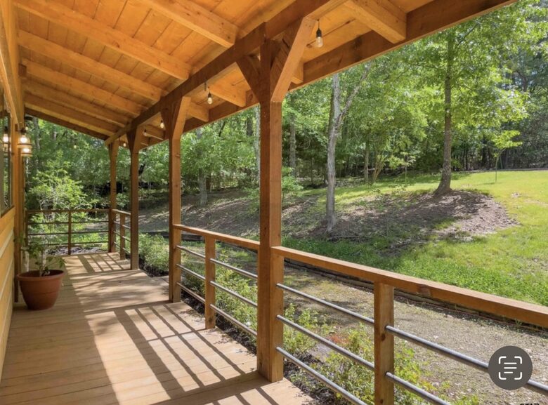 Waterfront Log Cabin on Lake Bob Sandlin with Dock - Leesburg, Texas