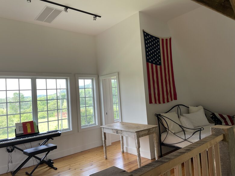 Modern Barn on 6 Acres - Sharon, Connecticut