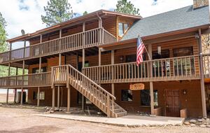 The Pinedale Lodge - Show Low/Pinedale, Arizona