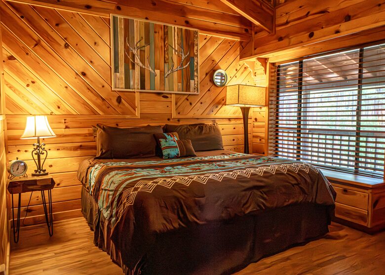 Upper Floor Bedroom - King - No Ensuite Bathroom