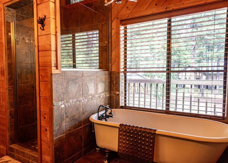 Primary Bathroom EnSuite - Upper Floor