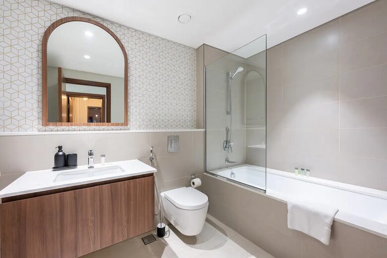 2-Bedroom Condo with Stunning Dubai Skyline Views - Dubai, United Arab Emirates