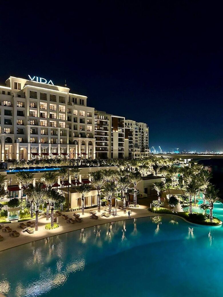 2-Bedroom Condo with Stunning Dubai Skyline Views - Dubai, United Arab Emirates