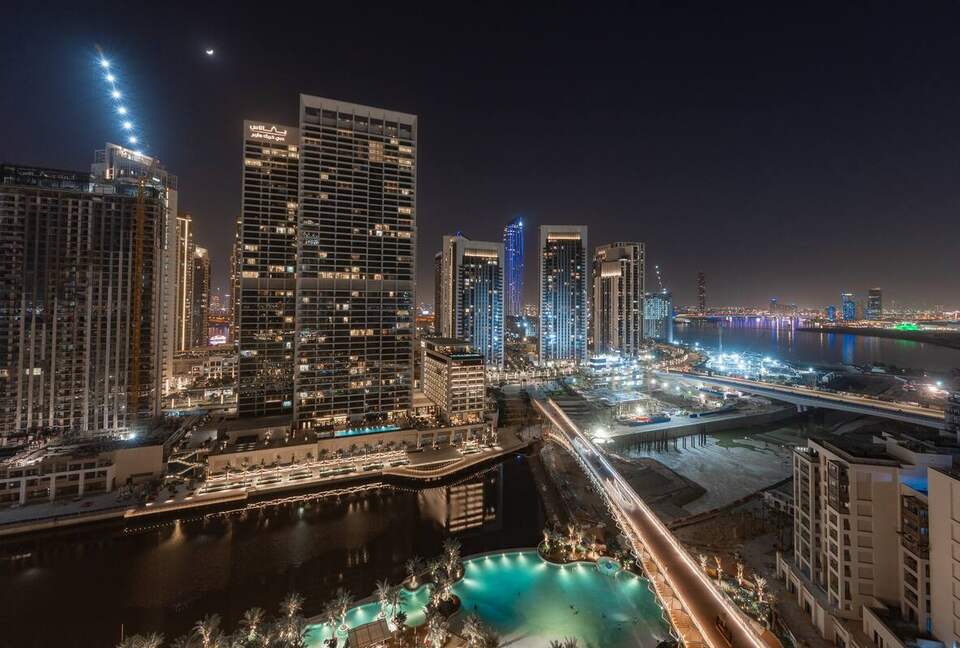 2-Bedroom Condo with Stunning Dubai Skyline Views - Dubai, United Arab Emirates
