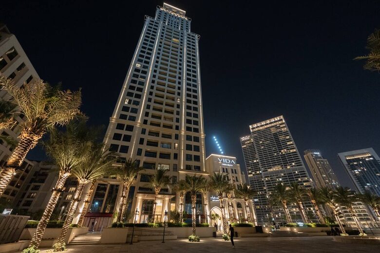 2-Bedroom Condo with Stunning Dubai Skyline Views - Dubai, United Arab Emirates