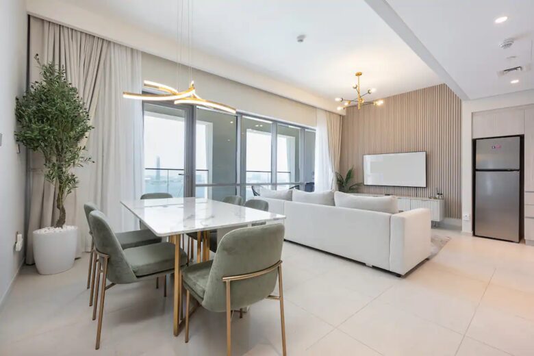 2-Bedroom Condo with Stunning Dubai Skyline Views - Dubai, United Arab Emirates