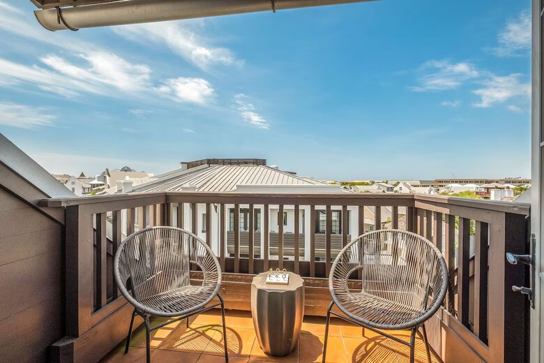 Blue Oak Penthouse: Steps from 30A Beaches - Rosemary Beach, Florida