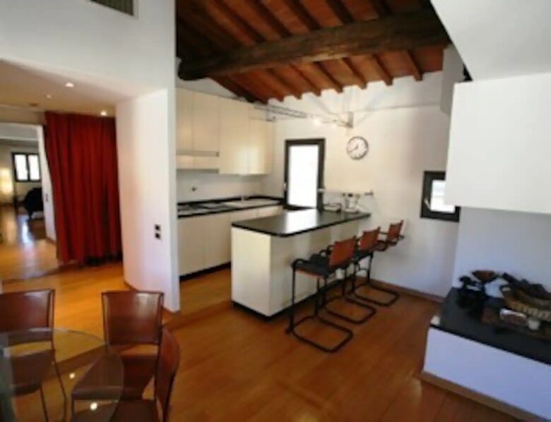 Arno Loft - Florence, Italy