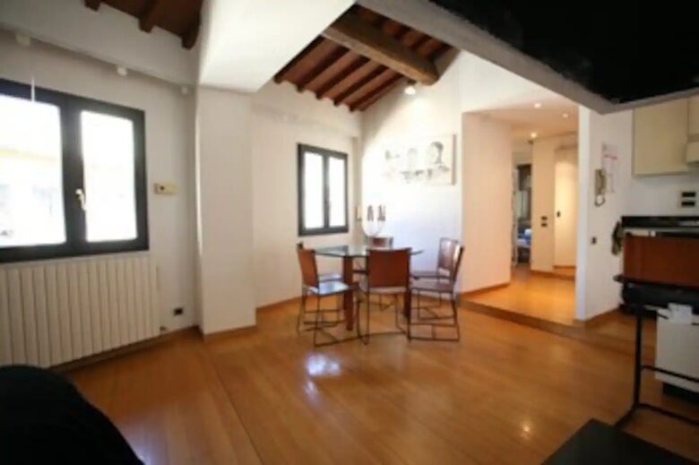 Arno Loft - Florence, Italy