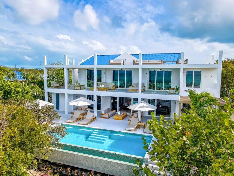 Equity Residences, Stunning Beachfront Villa w/ Infinity Pool & Rooftop - Providenciales, Turks and Caicos Islands