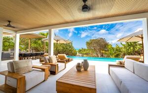 Equity Residences, Stunning Beachfront Villa w/ Infinity Pool & Rooftop - Providenciales, Turks and Caicos Islands