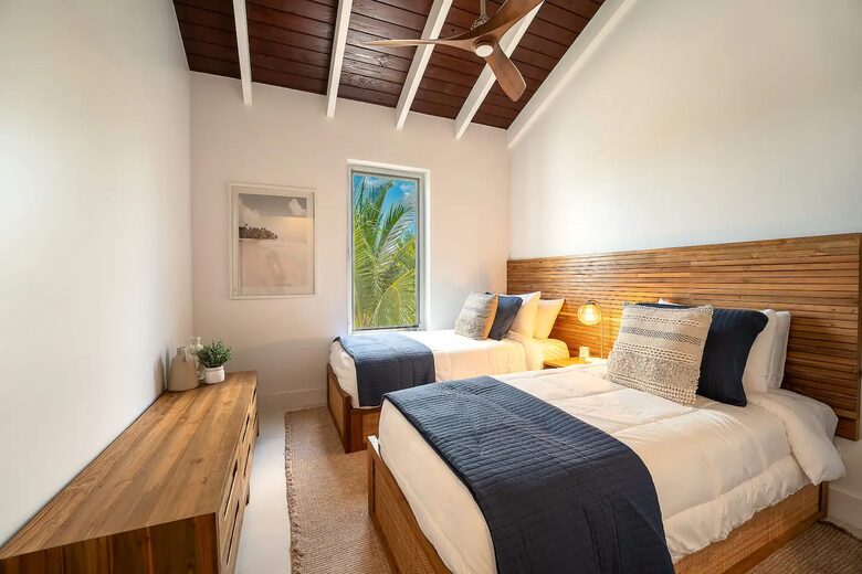 Equity Residences, Stunning Beachfront Villa w/ Infinity Pool & Rooftop - Providenciales, Turks and Caicos Islands