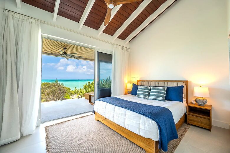 Equity Residences, Stunning Beachfront Villa w/ Infinity Pool & Rooftop - Providenciales, Turks and Caicos Islands