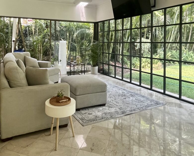 Family room with 65” HDTV W/streaming
