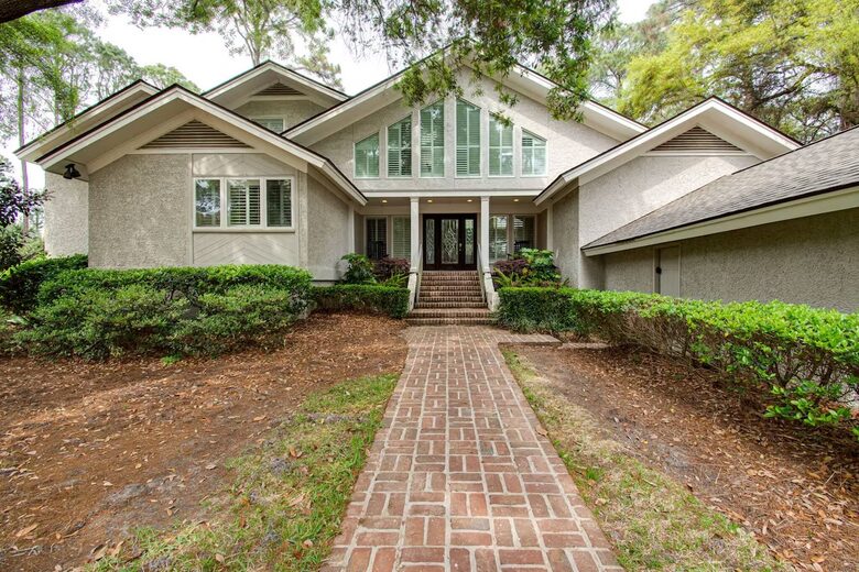 Two Minute Walk to Beach | 3 Primary Suites with Private Pool - Hilton Head Island, South Carolina