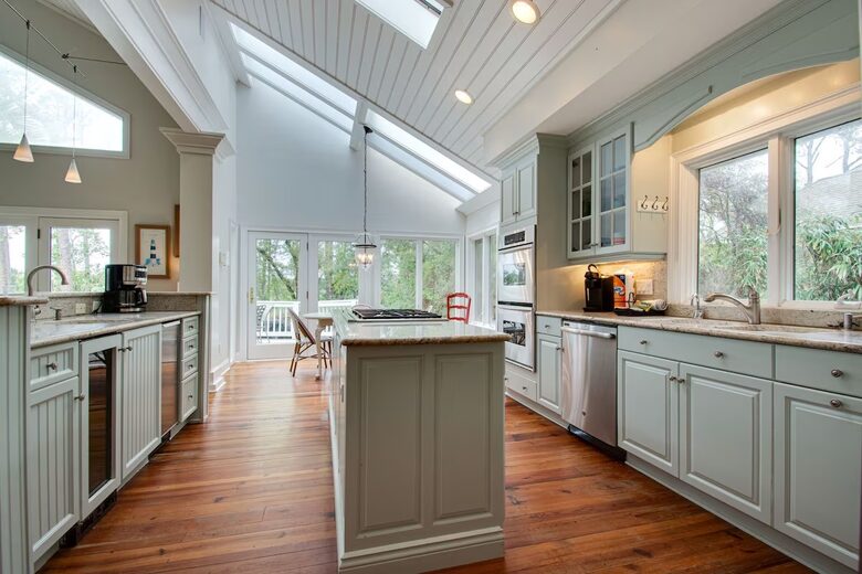 Two Minute Walk to Beach | 3 Primary Suites with Private Pool - Hilton Head Island, South Carolina