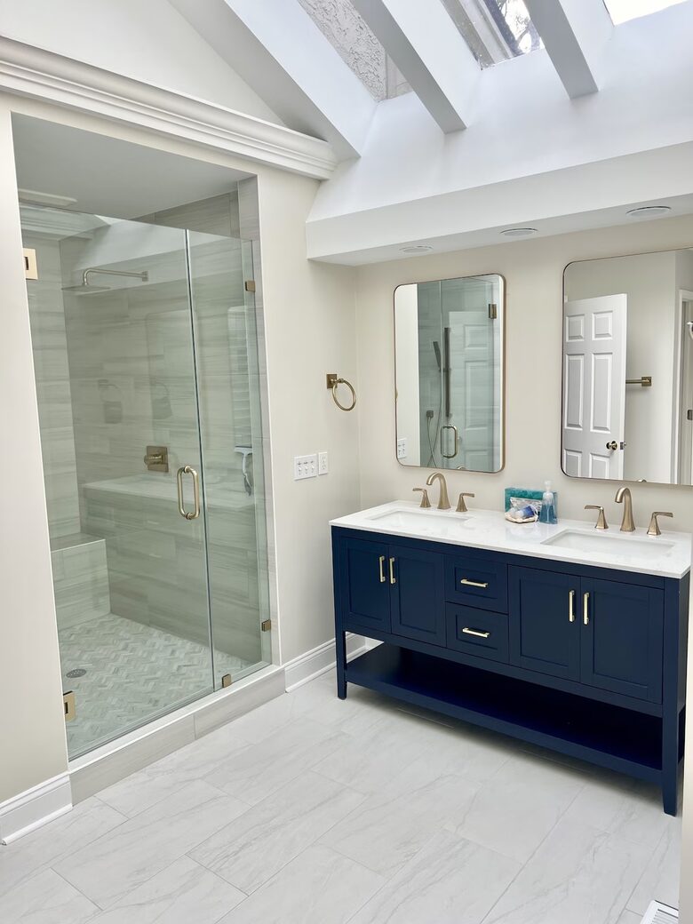 Two Minute Walk to Beach | 3 Primary Suites with Private Pool - Hilton Head Island, South Carolina