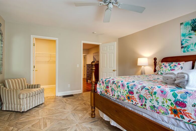 Two Minute Walk to Beach | 3 Primary Suites with Private Pool - Hilton Head Island, South Carolina