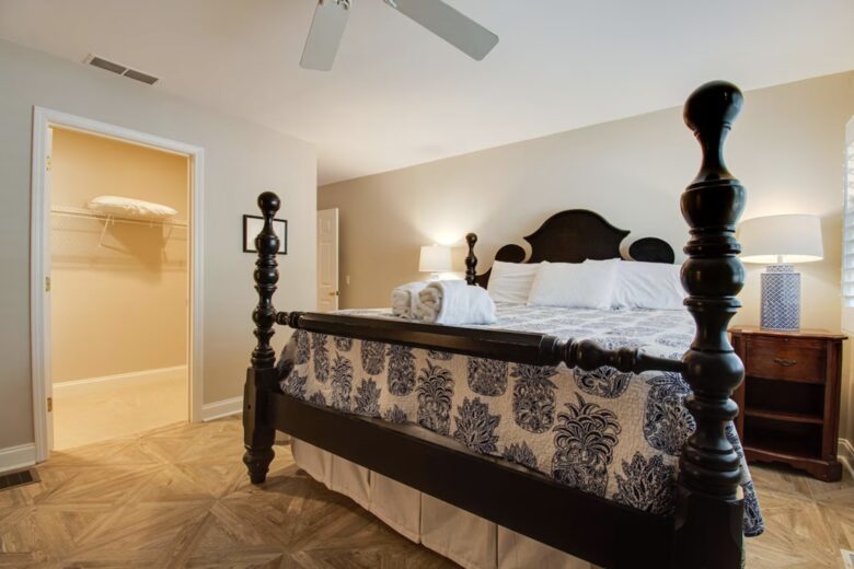 Two Minute Walk to Beach | 3 Primary Suites with Private Pool - Hilton Head Island, South Carolina