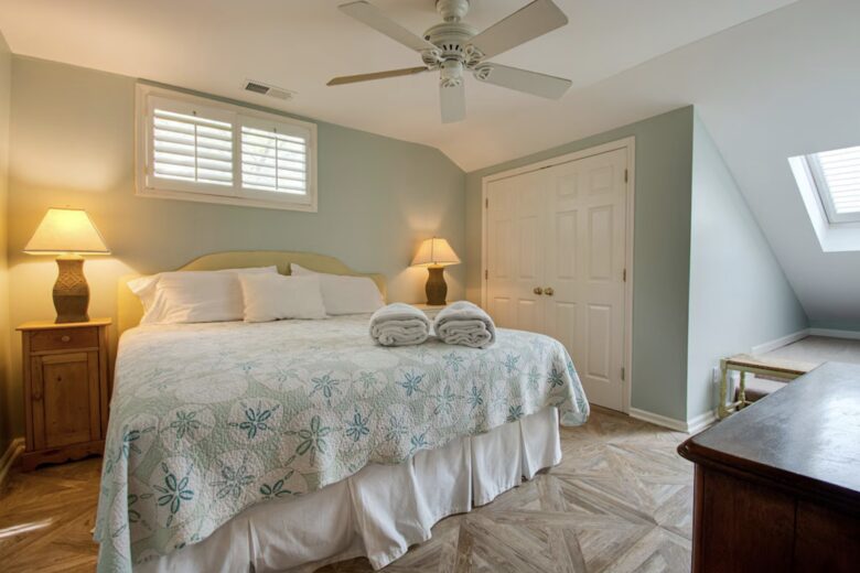 Two Minute Walk to Beach | 3 Primary Suites with Private Pool - Hilton Head Island, South Carolina