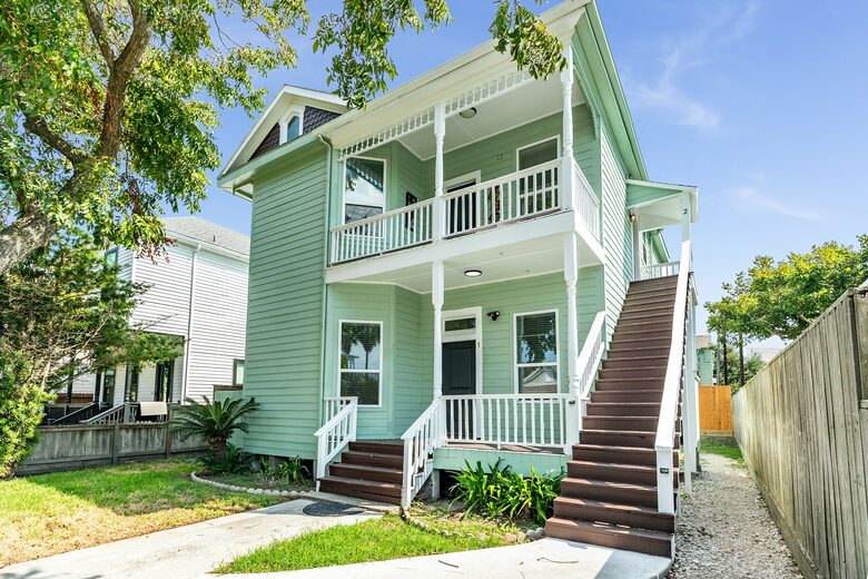 Hidden Treasure | A Galveston Getaway - Galveston, Texas