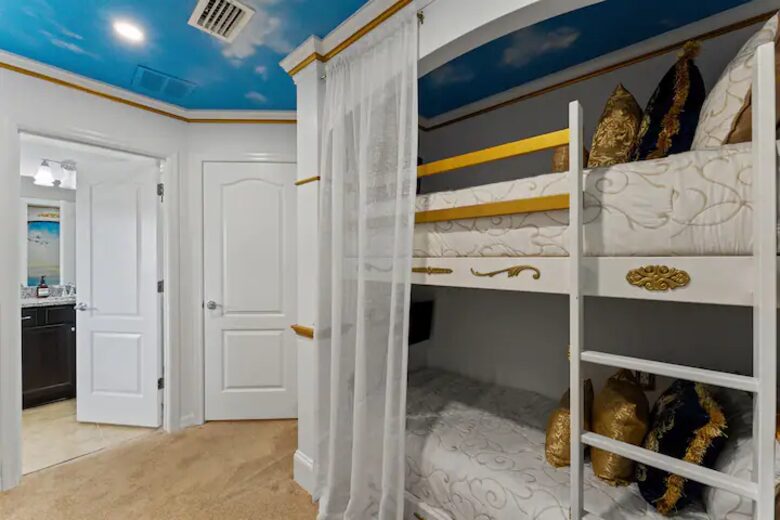 Disney Themed Home close to Disney World - Kissimmee, Florida
