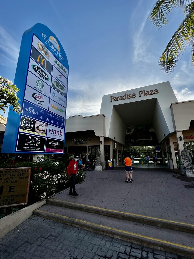 5-10 minute walking from Paradise Plaza