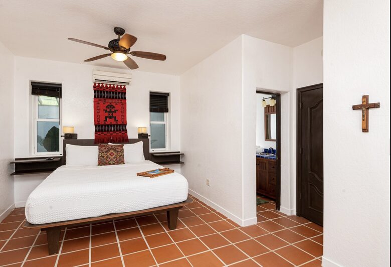 Casa Colibri + Casita - Vieques, Puerto Rico