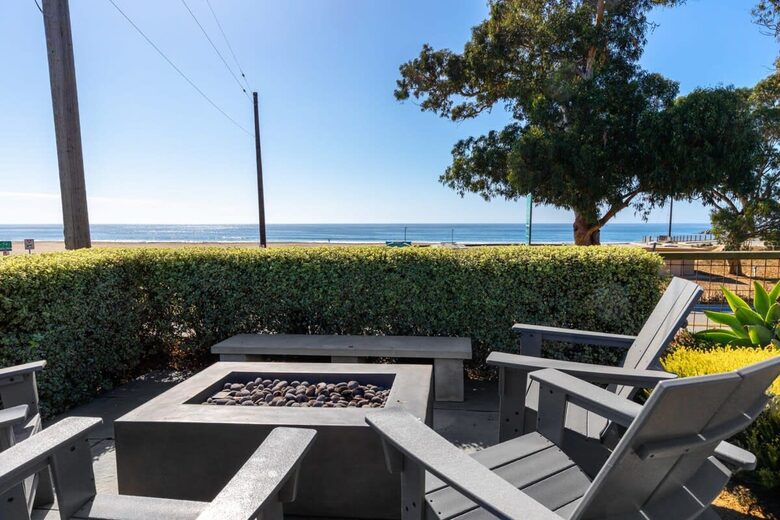 Luxury Beachfront Santa Cruz Home - Santa Cruz, California