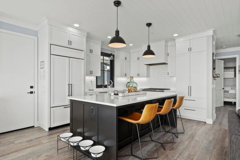 Luxury Beachfront Santa Cruz Home - Santa Cruz, California