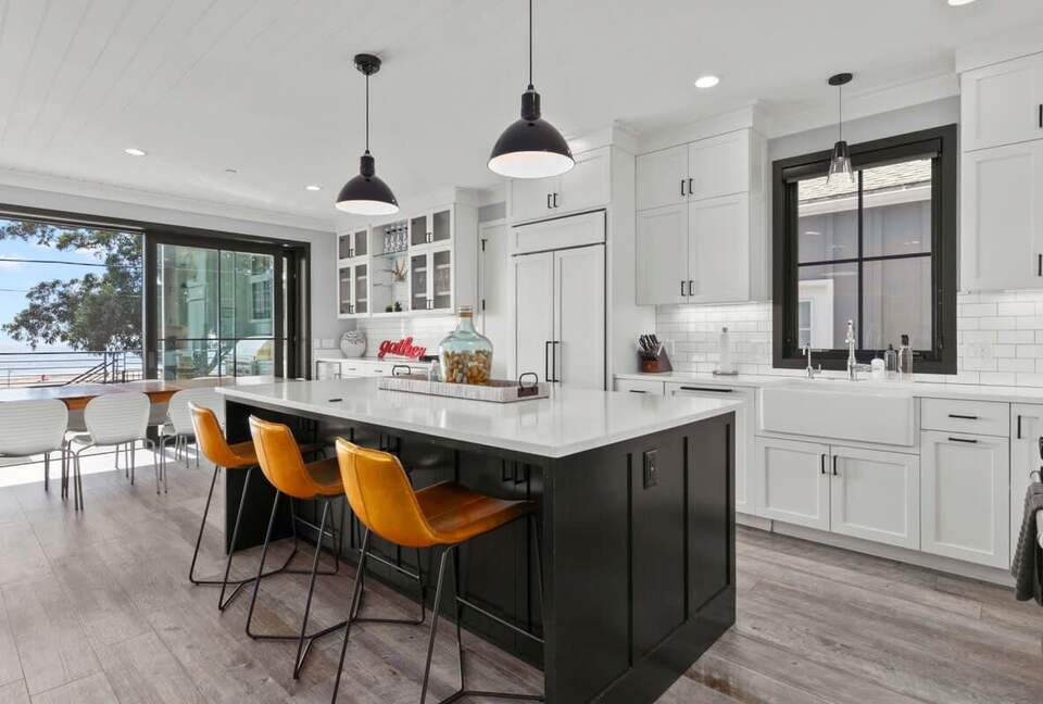 Luxury Beachfront Santa Cruz Home - Santa Cruz, California