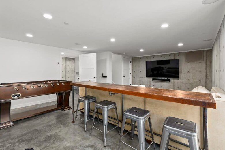 Luxury Beachfront Santa Cruz Home - Santa Cruz, California