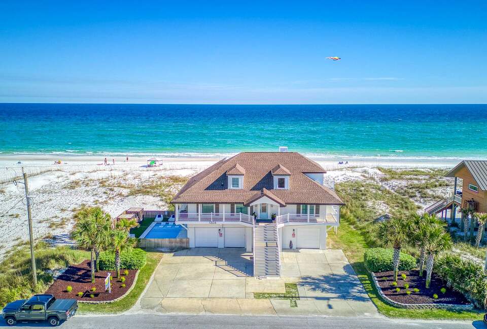 Pensacola Paradise Beachfront Retreat - Pensacola, Florida