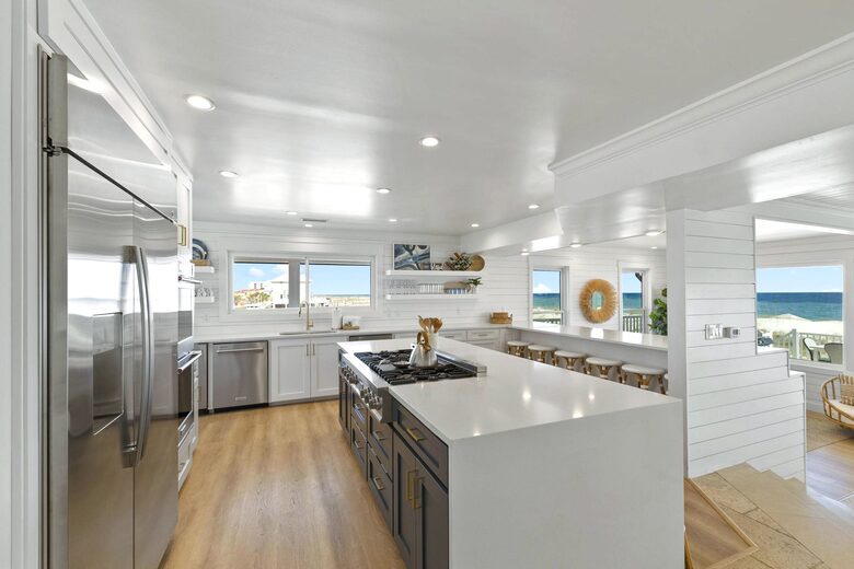 Pensacola Paradise Beachfront Retreat - Pensacola, Florida