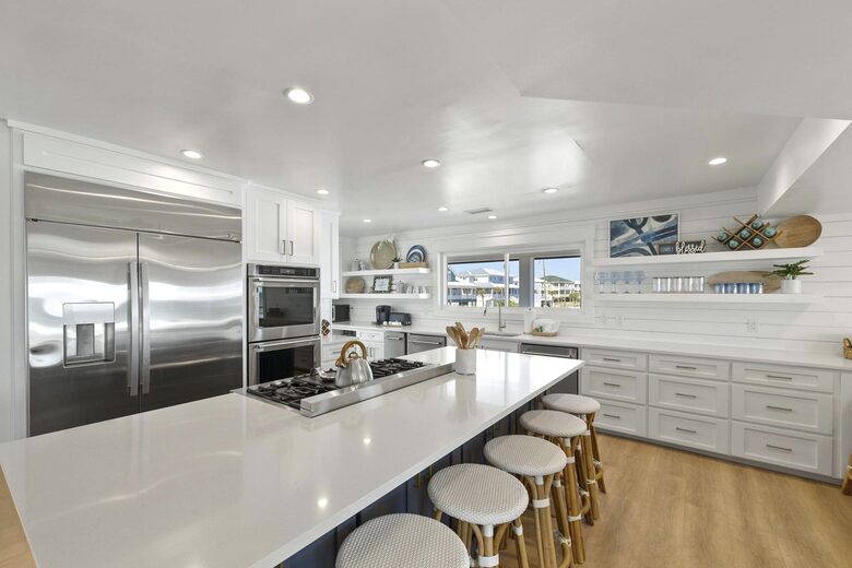 Pensacola Paradise Beachfront Retreat - Pensacola, Florida