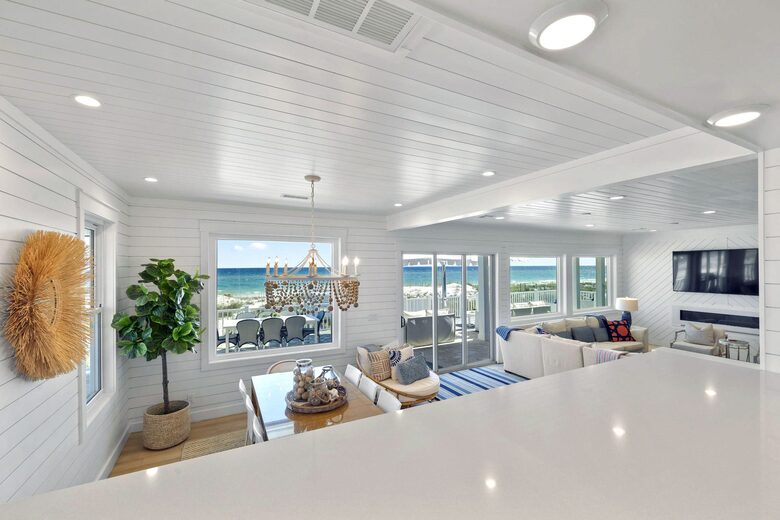 Pensacola Paradise Beachfront Retreat - Pensacola, Florida