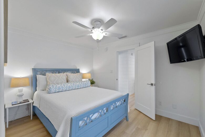Pensacola Paradise Beachfront Retreat - Pensacola, Florida
