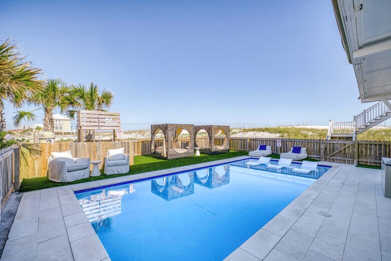 Pensacola Paradise Beachfront Retreat - Pensacola, Florida
