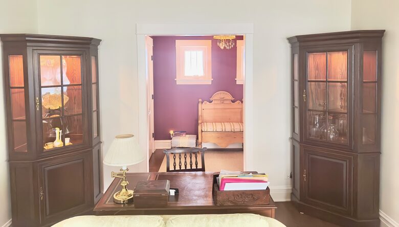 Winnetka Home | Close to Village Shops, Parks, Beach and Train - Winnetka, Illinois